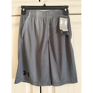 NWT Boys Under Armour Youth Medium Gray, White & Black Athletic Shorts YMD